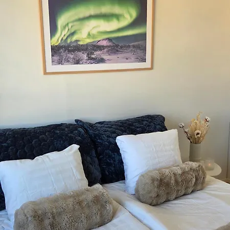2Ndhomes Genuine Lapland Style 3Br City Center Penthouse With Terrace Apartment *