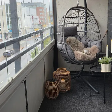 2Ndhomes Genuine Lapland Style 3Br City Center Penthouse With Terrace Apartment