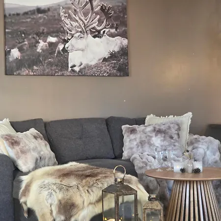 2Ndhomes Genuine Lapland Style 3Br City Center Penthouse With Terrace Apartment
